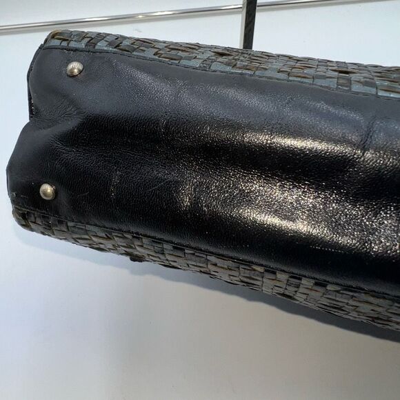 Givenchy Vintage Woven Signature with Acrylic Handles - Picture 10 of 16